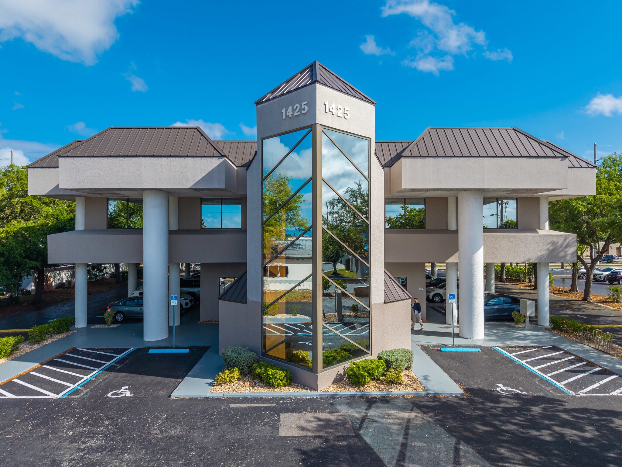 1425 Viscaya Pky, Cape Coral, FL for Rent