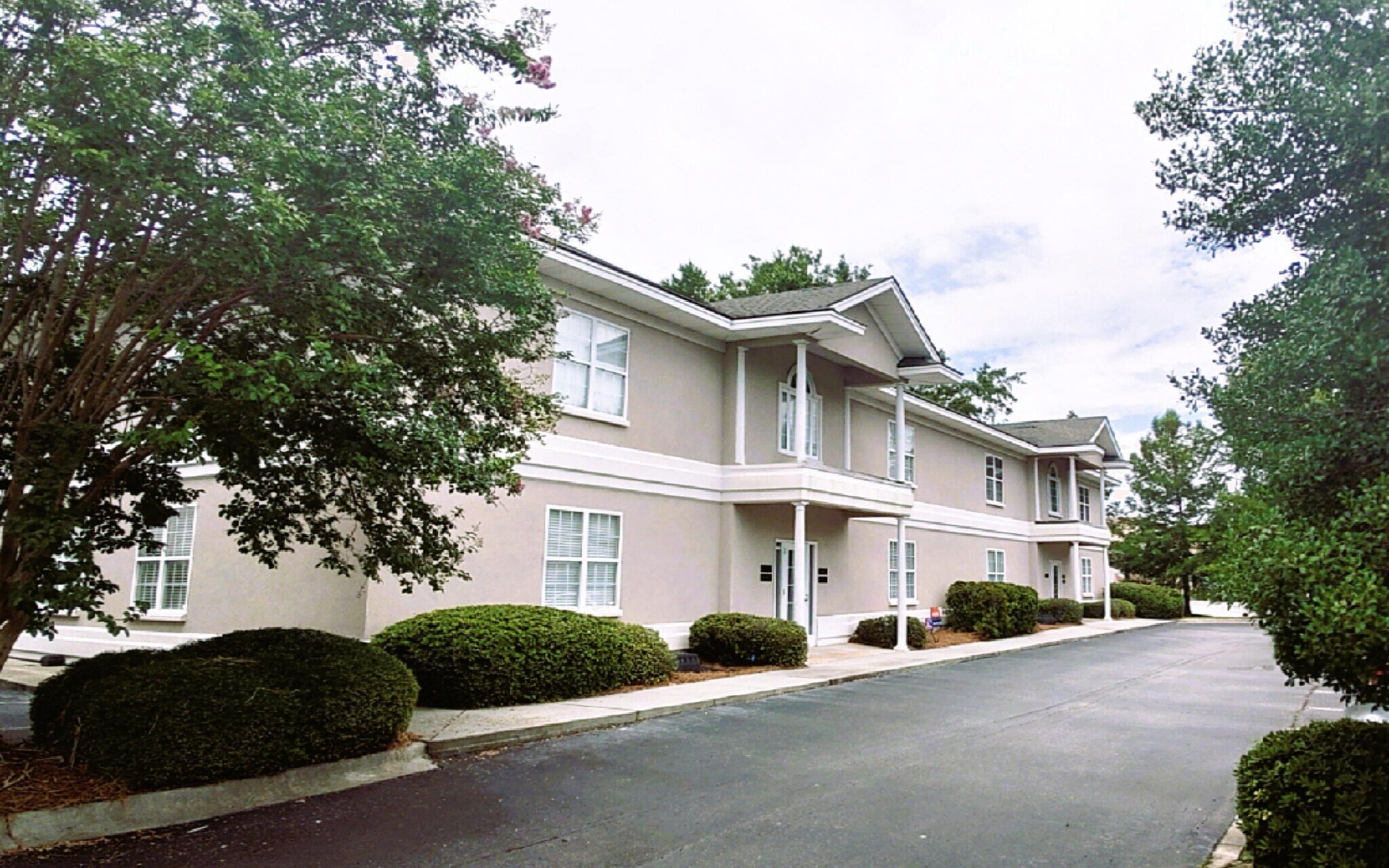 37 W Fairmont Ave, Savannah, GA for Rent