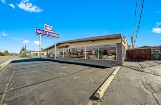 Round Lake Beach, IL Freestanding - 413 W Rollins Rd