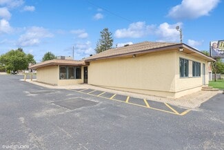 Aurora, IL Restaurant - 835 S River St