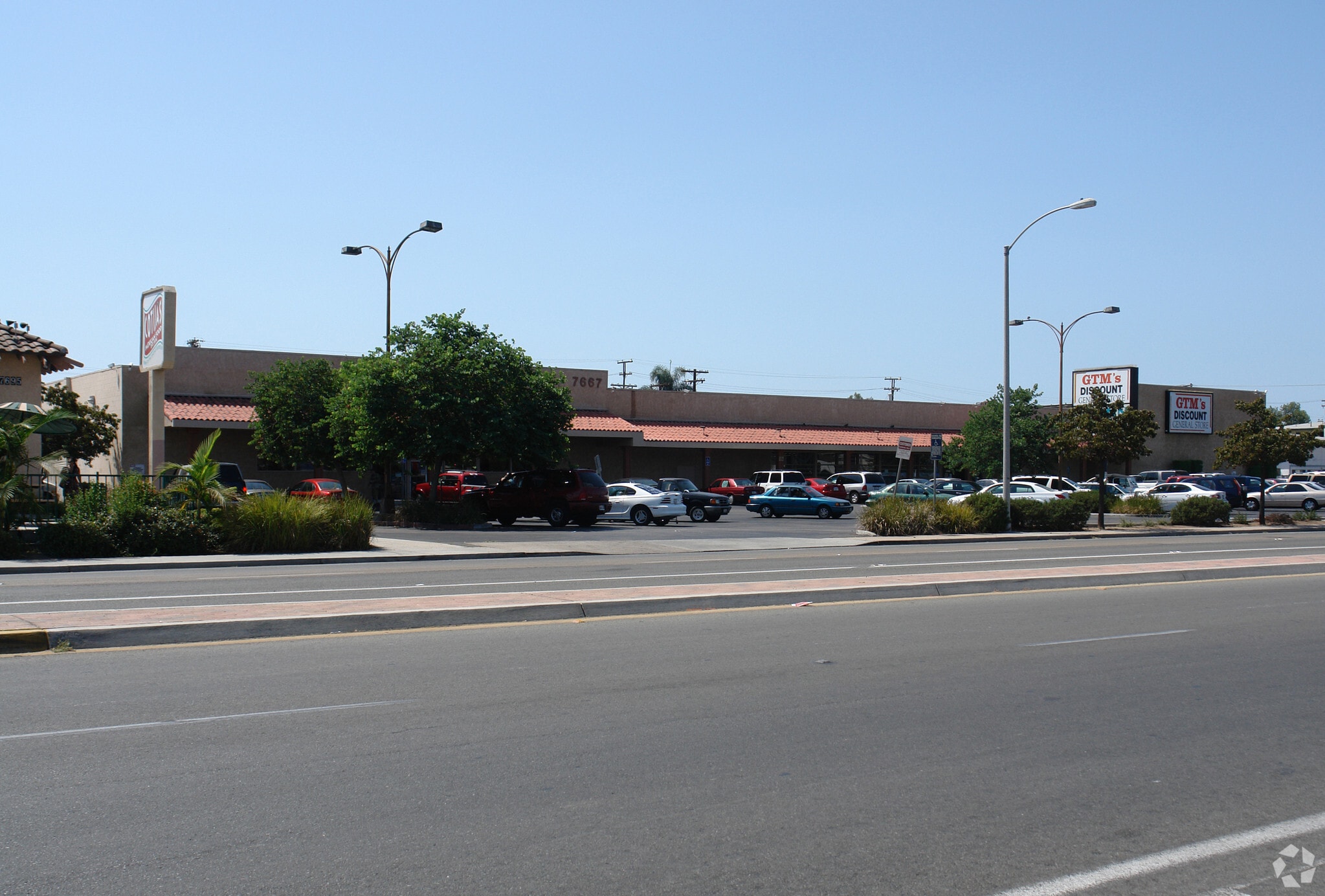 7663-7667 Broadway, Lemon Grove, CA for Sale