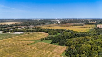Carlisle, IA Commercial - 2761 US-65