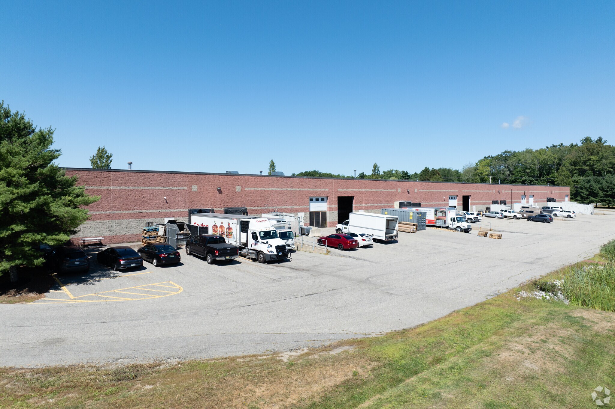 4 Thomas Dr, Westbrook, ME for Rent