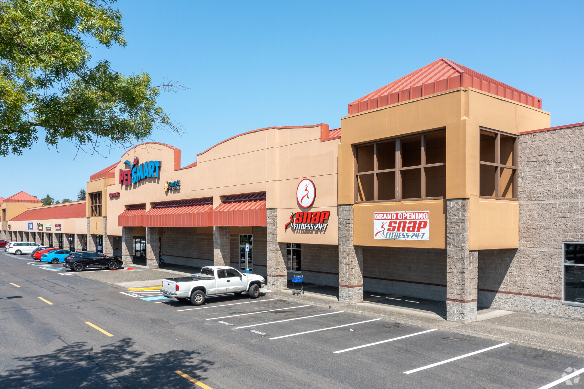 300-900 NW Eastman Pky, Gresham, OR for Rent