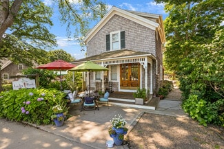 Edgartown, MA Flex - 218 Upper Main St