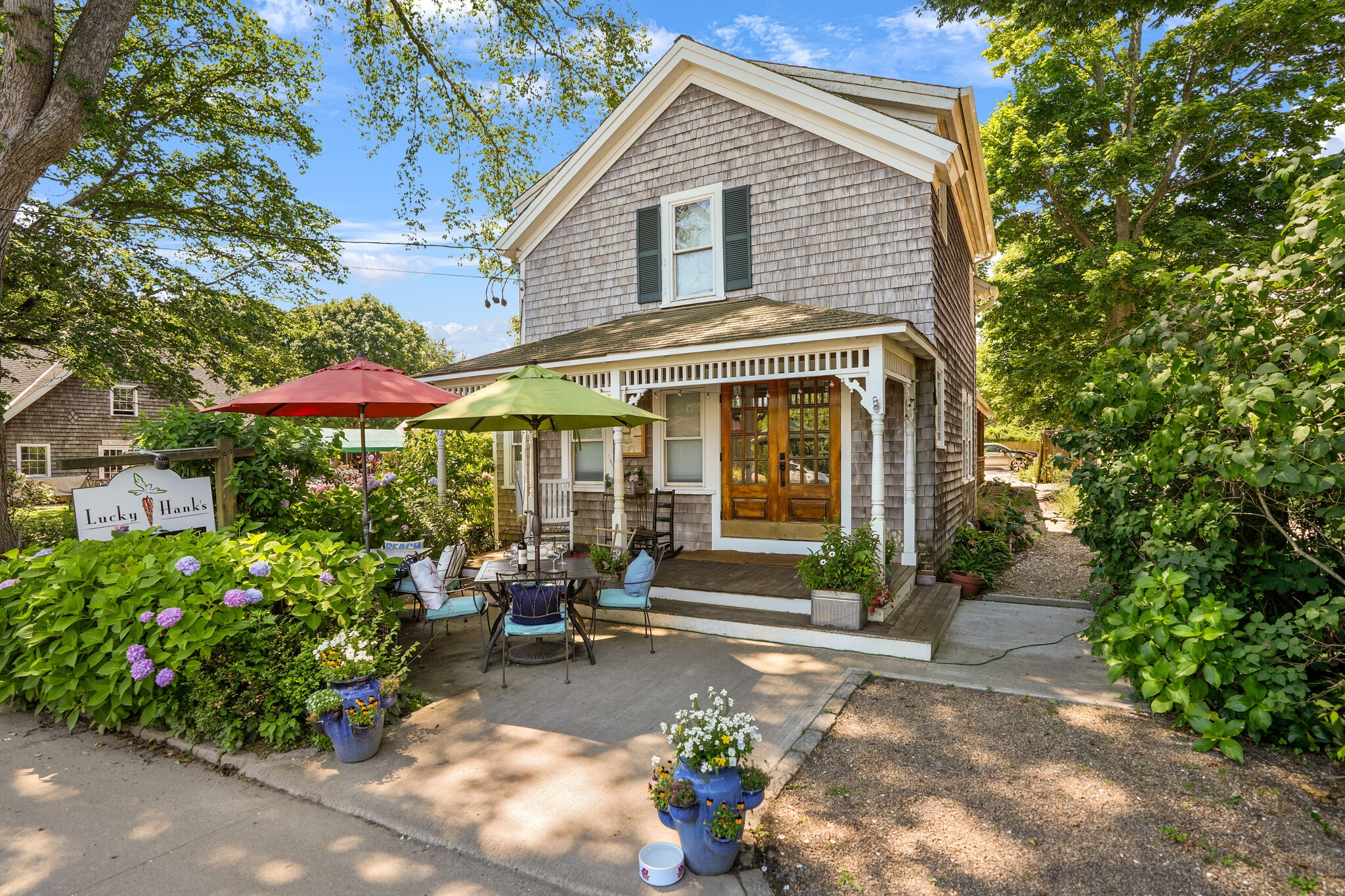 218 Upper Main St, Edgartown, MA for Sale