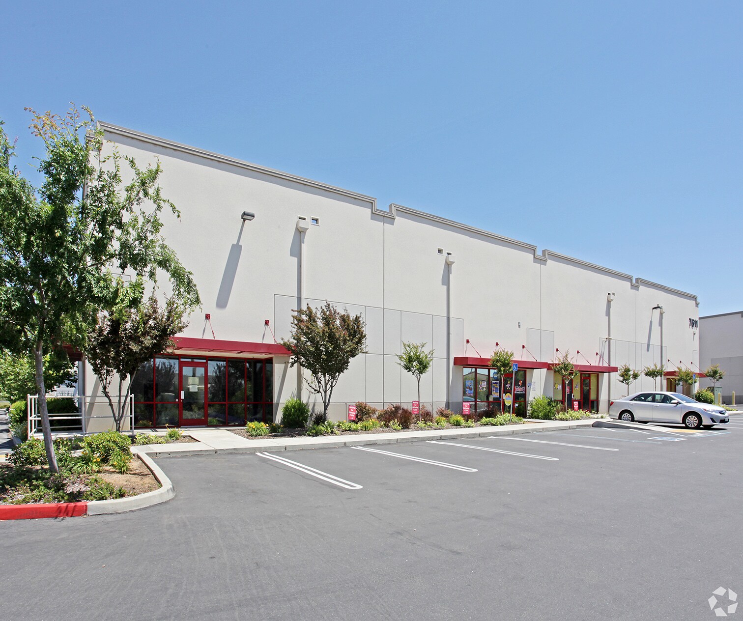 7611 Galilee Rd Roseville, CA 95678 Industrial Property for Lease on