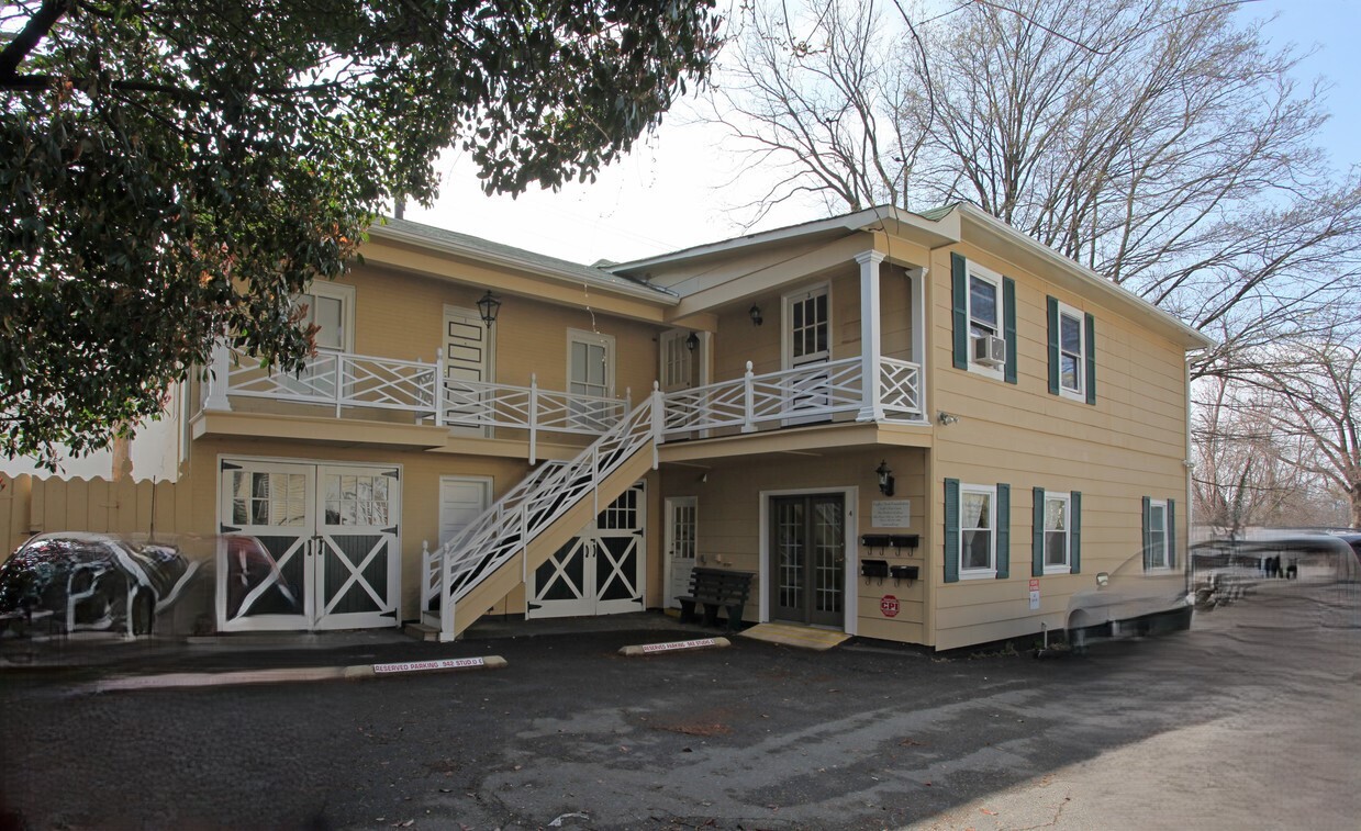 942B W Fourth St, Winston-Salem, NC for Rent