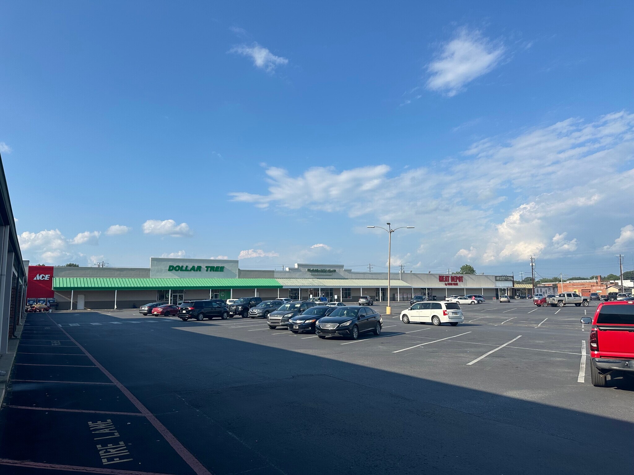 204-230 Fort Williams St, Sylacauga, AL for Rent