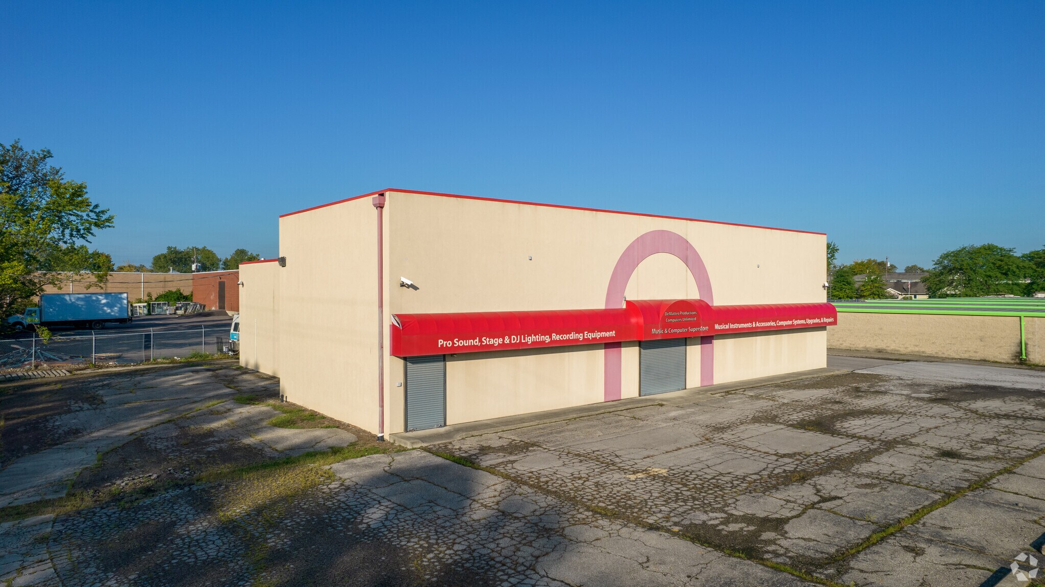 487 Georgesville Rd, Columbus, OH for Sale