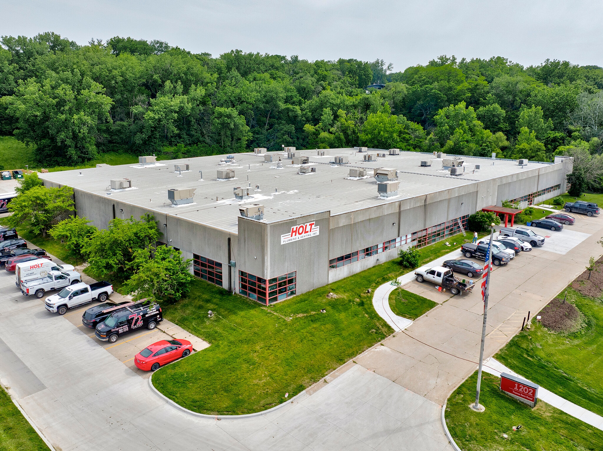 1202 Thomas Beck Rd, Des Moines, IA for Rent
