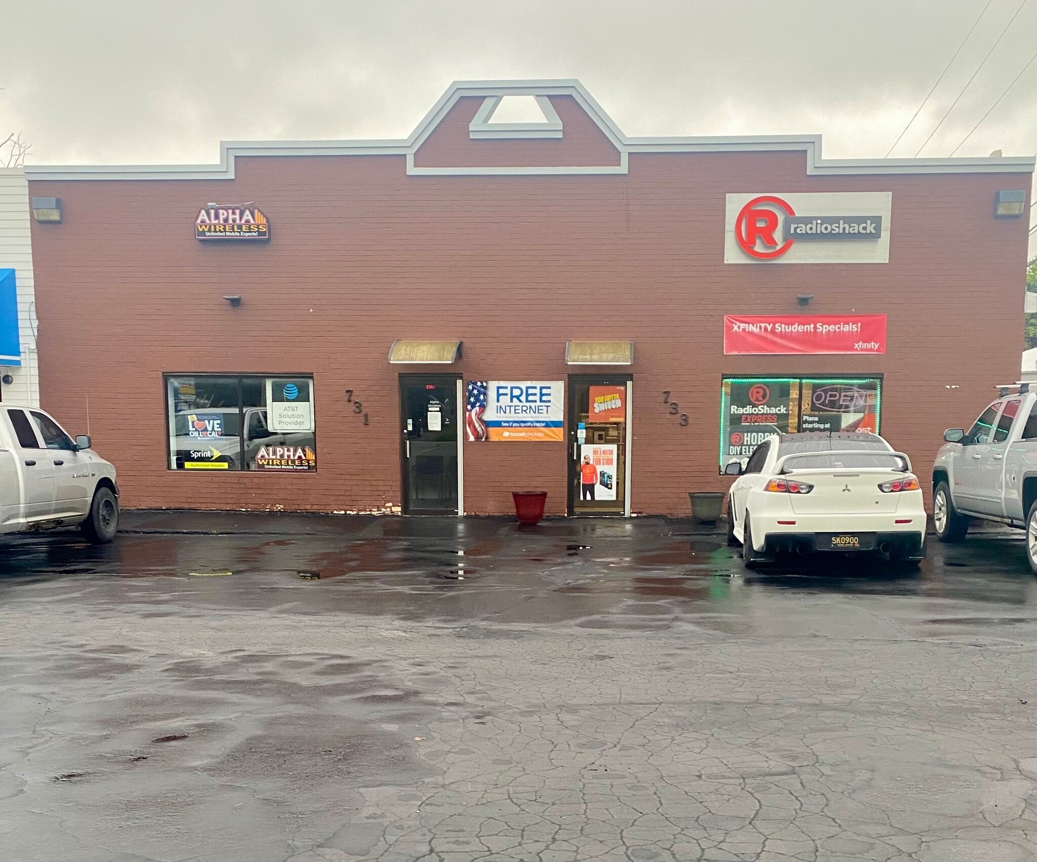 731-733 W Michigan Ave, Saline, MI for Sale