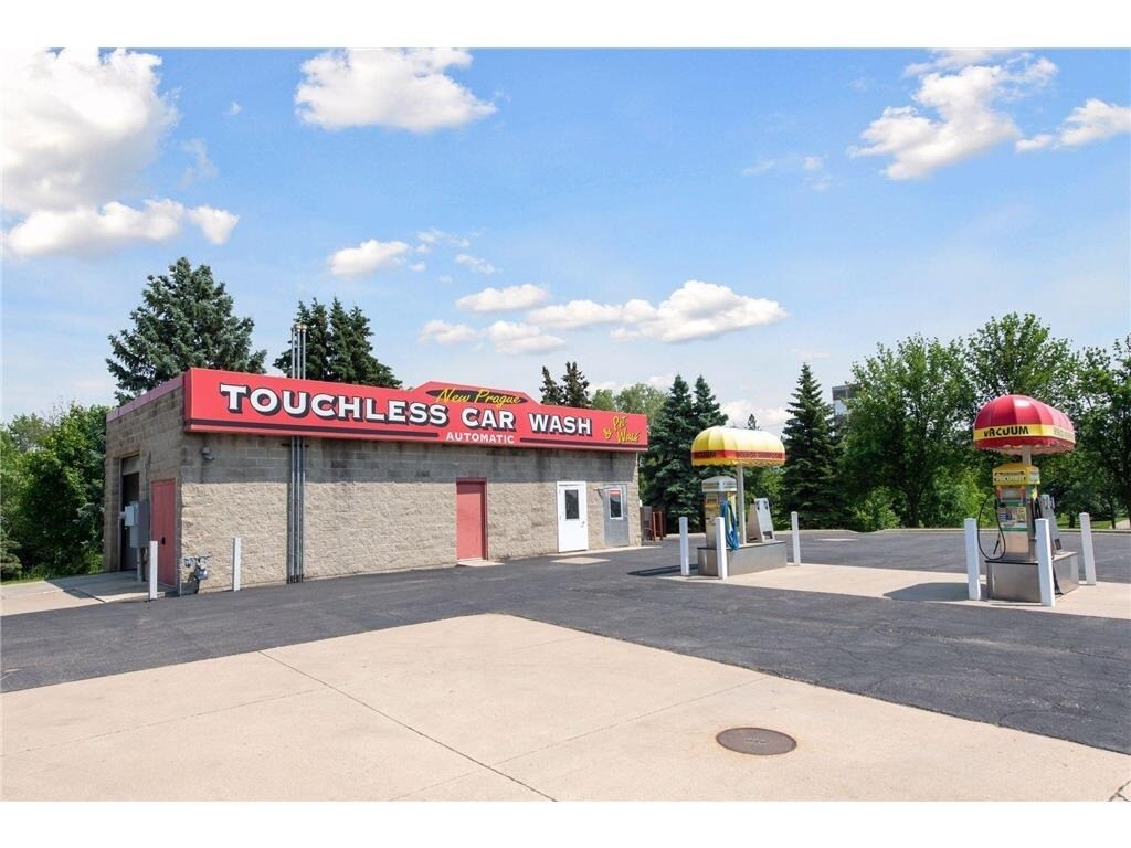 201 4th Ave NW, New Prague, MN for Sale