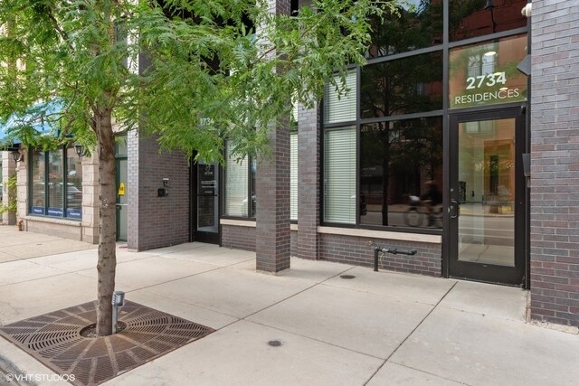 2734 N Lincoln Ave, Chicago, IL for Rent