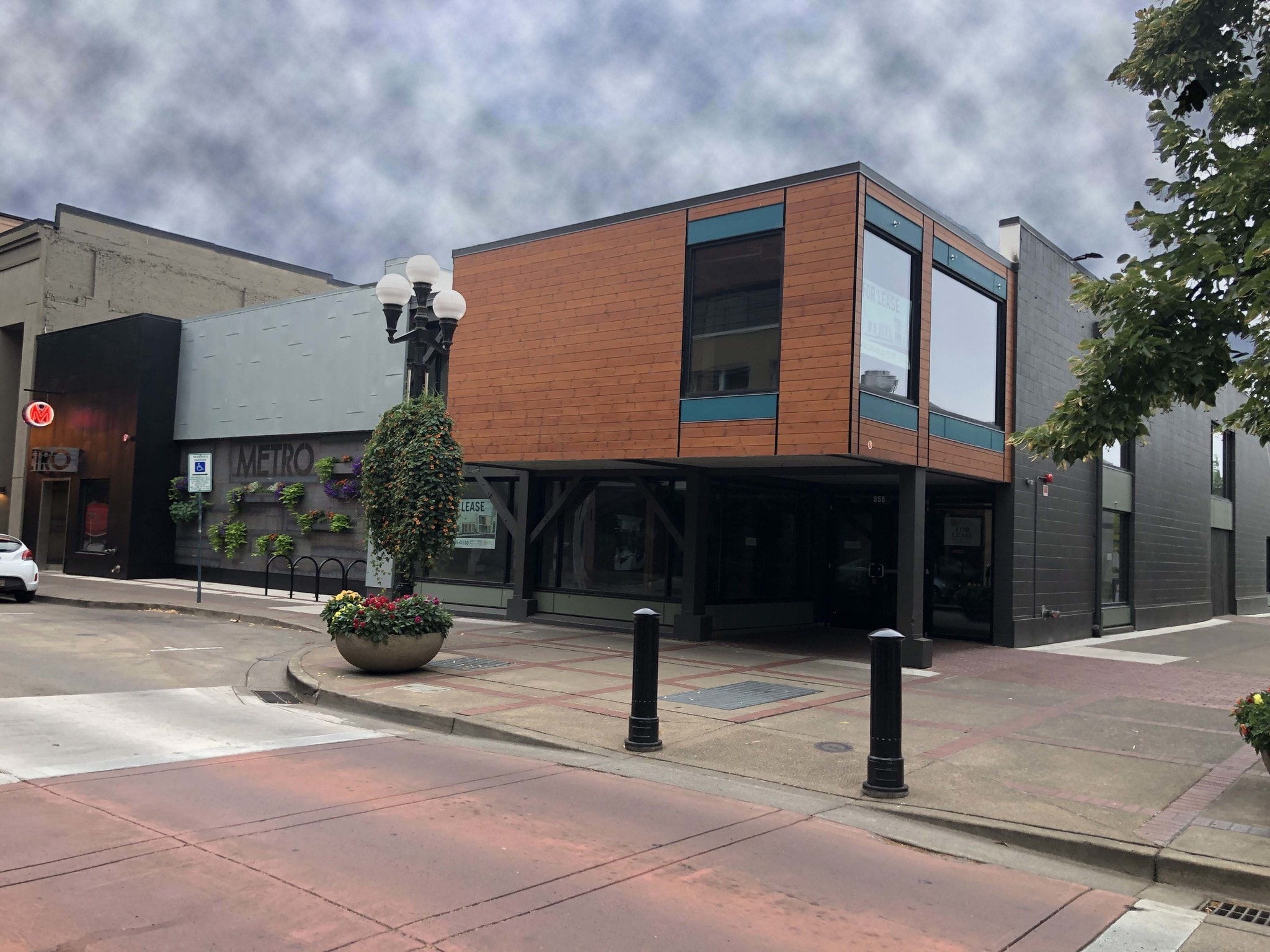 39-51 W Broadway, Eugene, OR for Rent