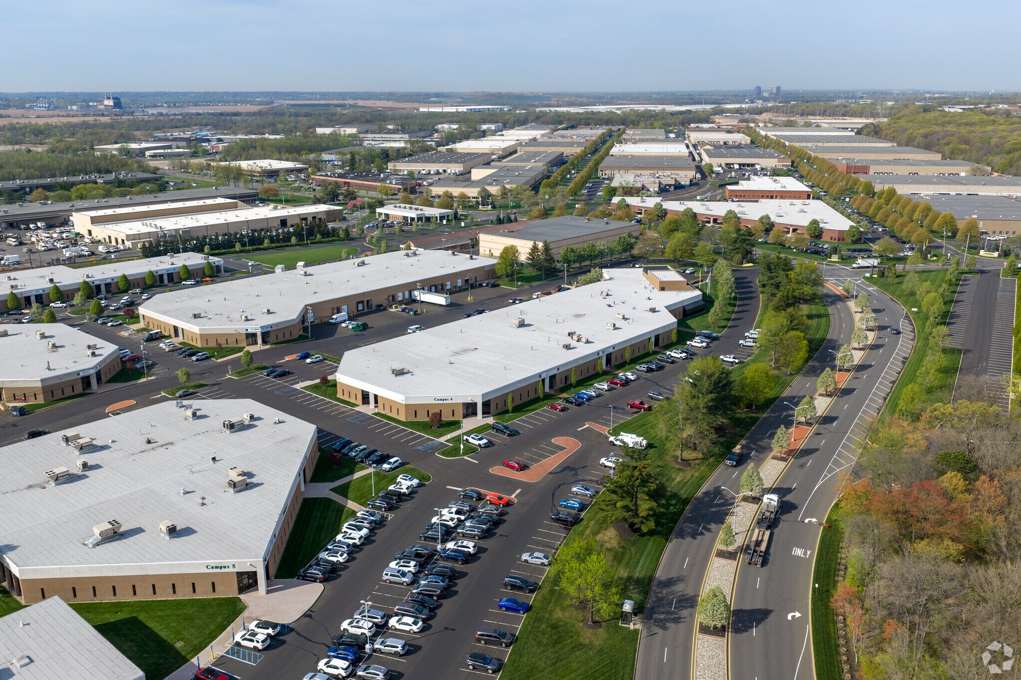 266-300 Raritan Center Pky, Edison, NJ for Rent