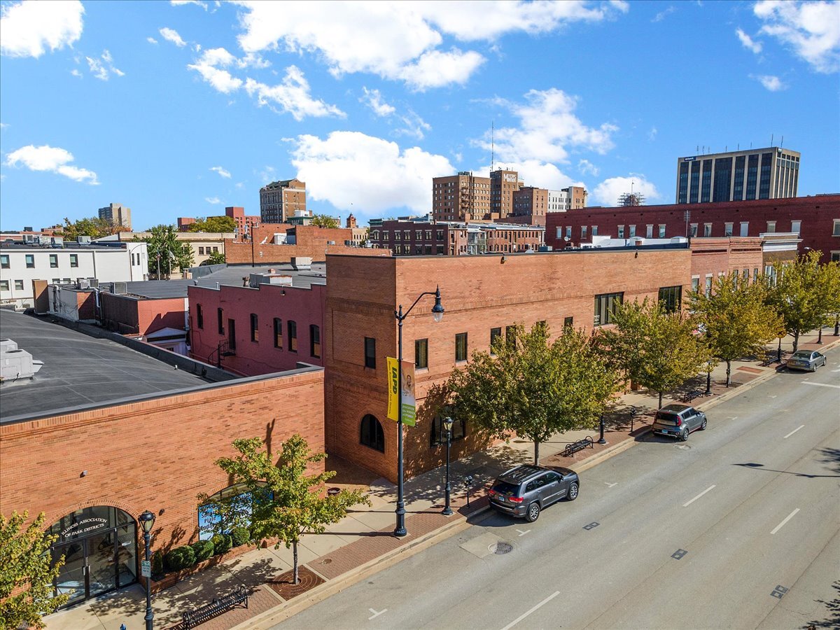 217 E Monroe St, Springfield, IL for Rent