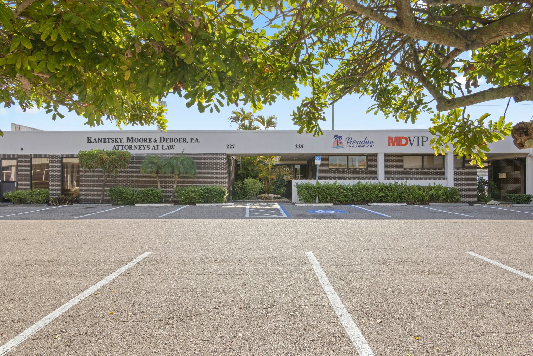 227-233 Nokomis Ave, Venice, FL for Sale