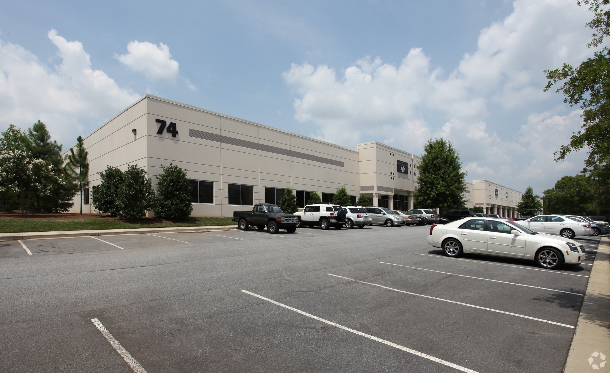 74 Southwoods Pky, Hapeville, GA for Rent
