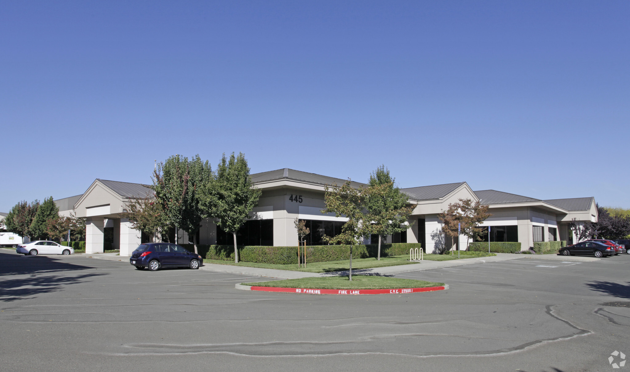 435-445 Devlin Rd, Napa, CA for Sale