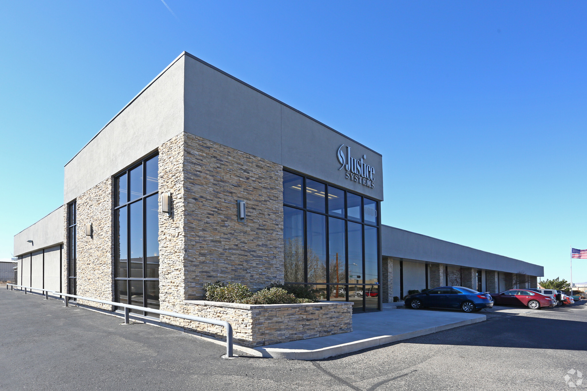 4600 Mcleod Rd NE, Albuquerque, NM for Sale