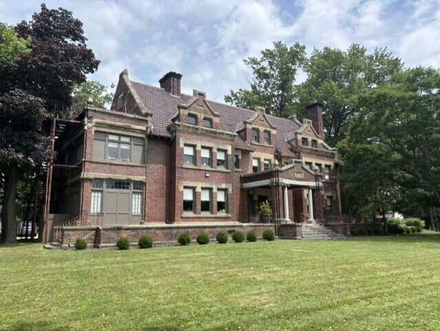 715 Buchtel Ave, Akron, OH for Sale