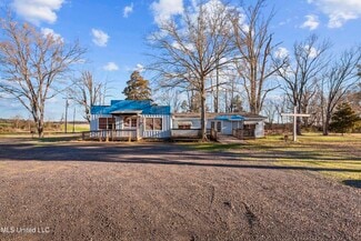 Flowood, MS Storefront Retail/Office - 3350 Flowood Dr