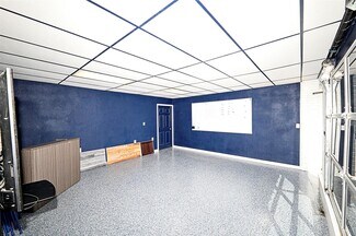 Bowie, TX Industrial - 406 W Wise St