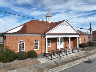 Fairmont, NC Bank - 104 W Thompson St