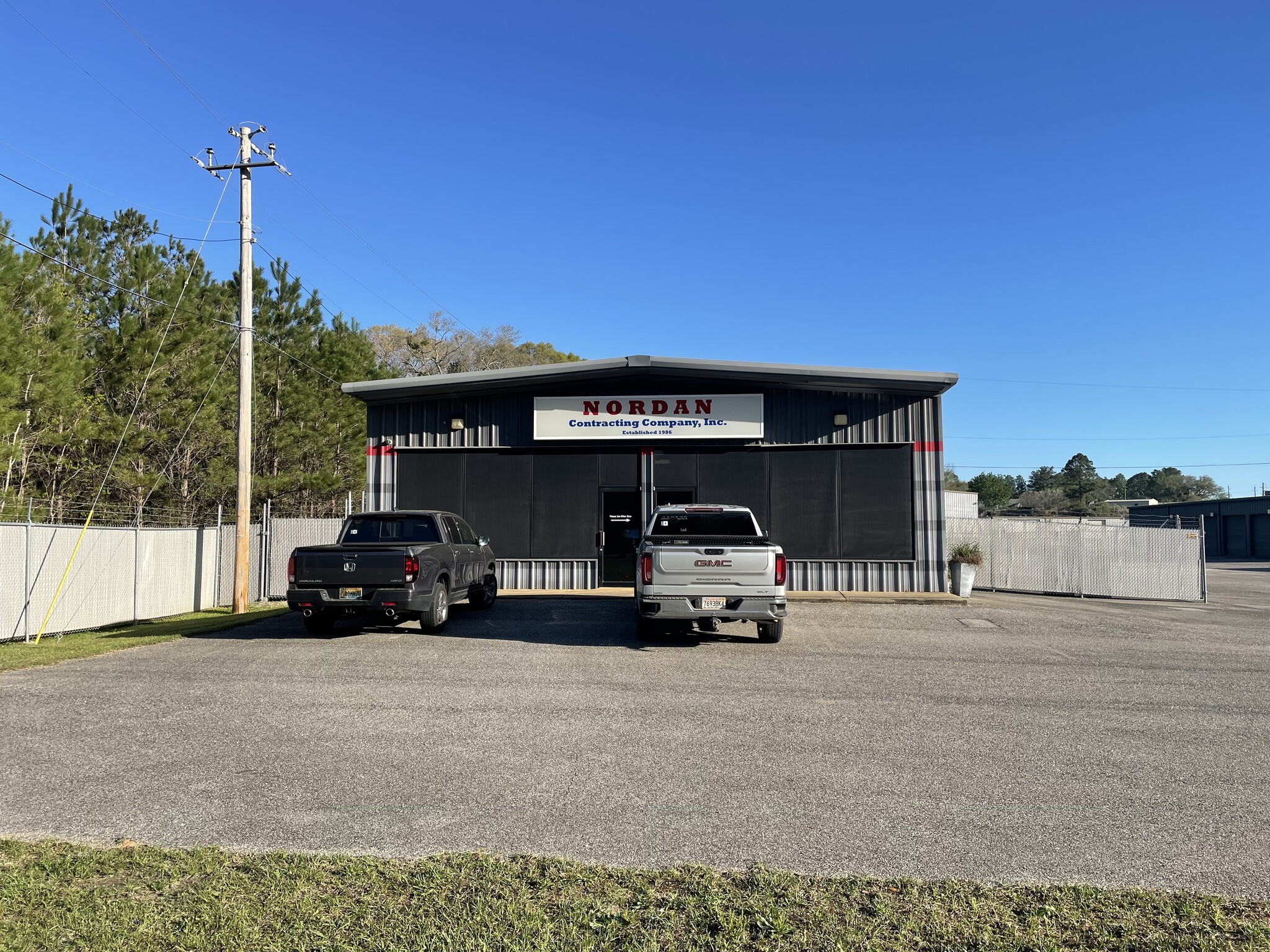 124 Industrial Pky Saraland, AL 36571 Industrial Property for Lease