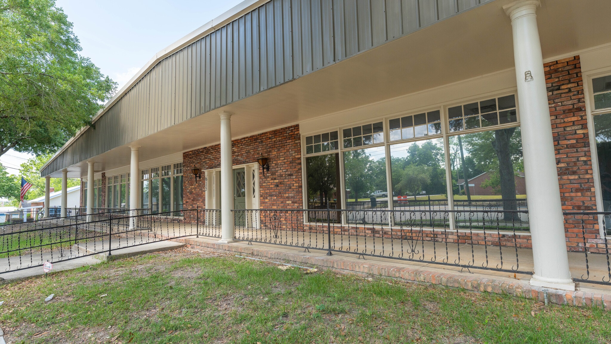 615 N Main St, Moultrie, GA for Sale