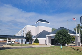 Fayetteville, NC Hospitality - 1922 Skibo Rd