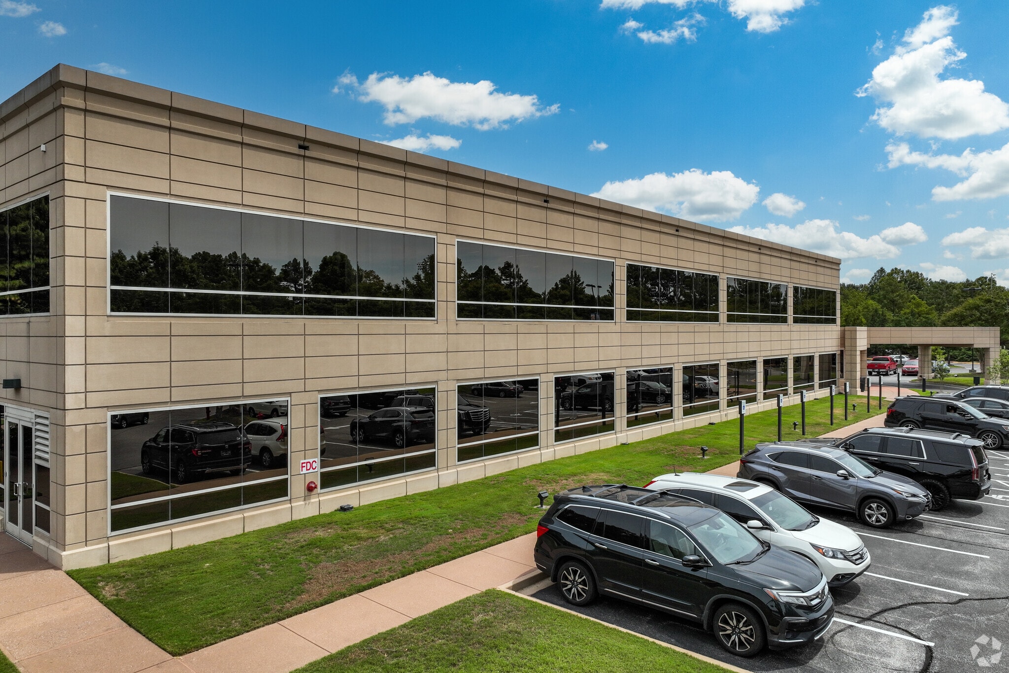 100 N Humphreys Blvd, Memphis, TN for Sale