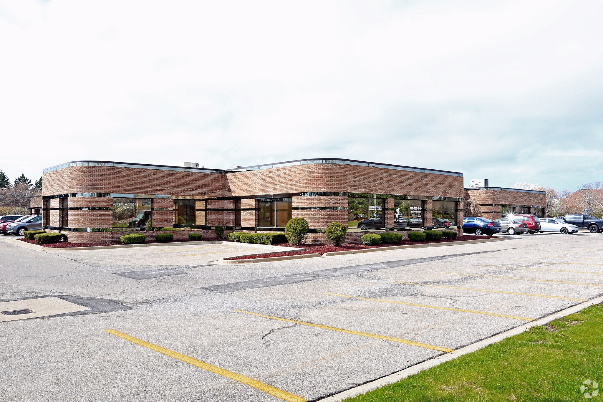 15500 19 Mile Rd, Clinton Township, MI for Rent