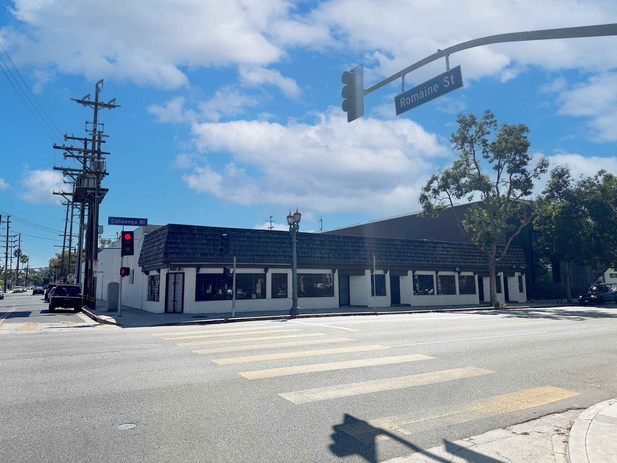 950 N Cahuenga Blvd, Los Angeles, CA for Rent