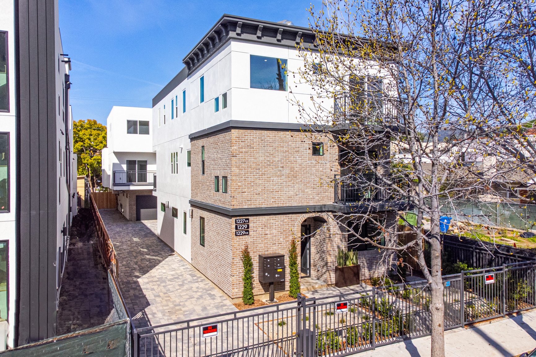 1227 N June St, West Hollywood, CA for Sale