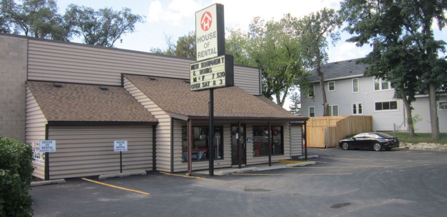 318 N Milwaukee Ave, Wheeling, IL for Rent