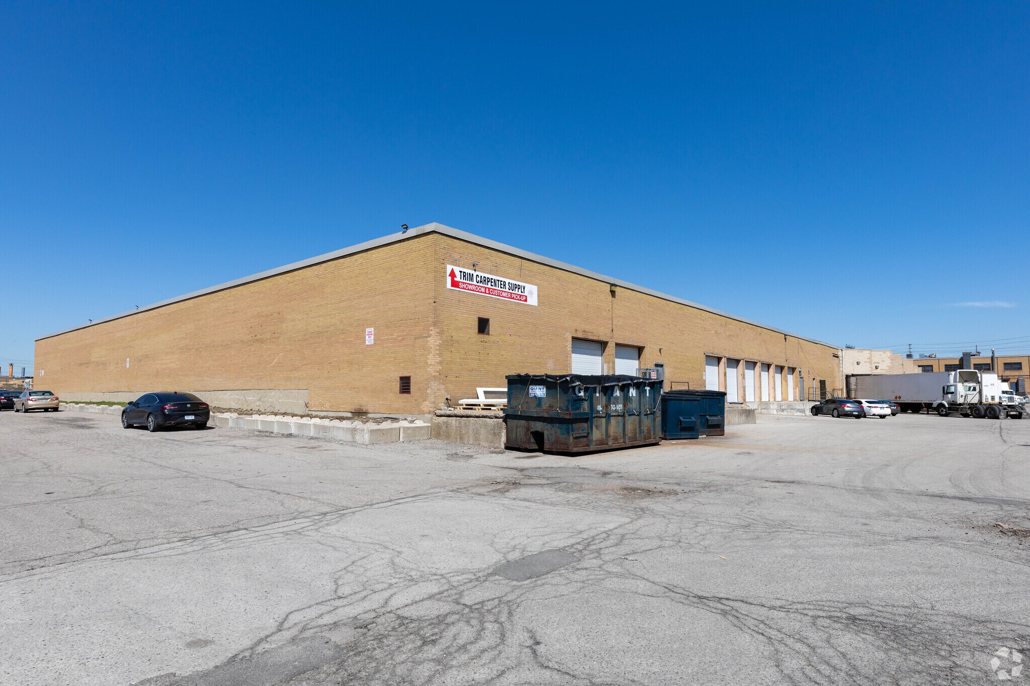 170 Brockport Dr, Toronto, ON for Rent