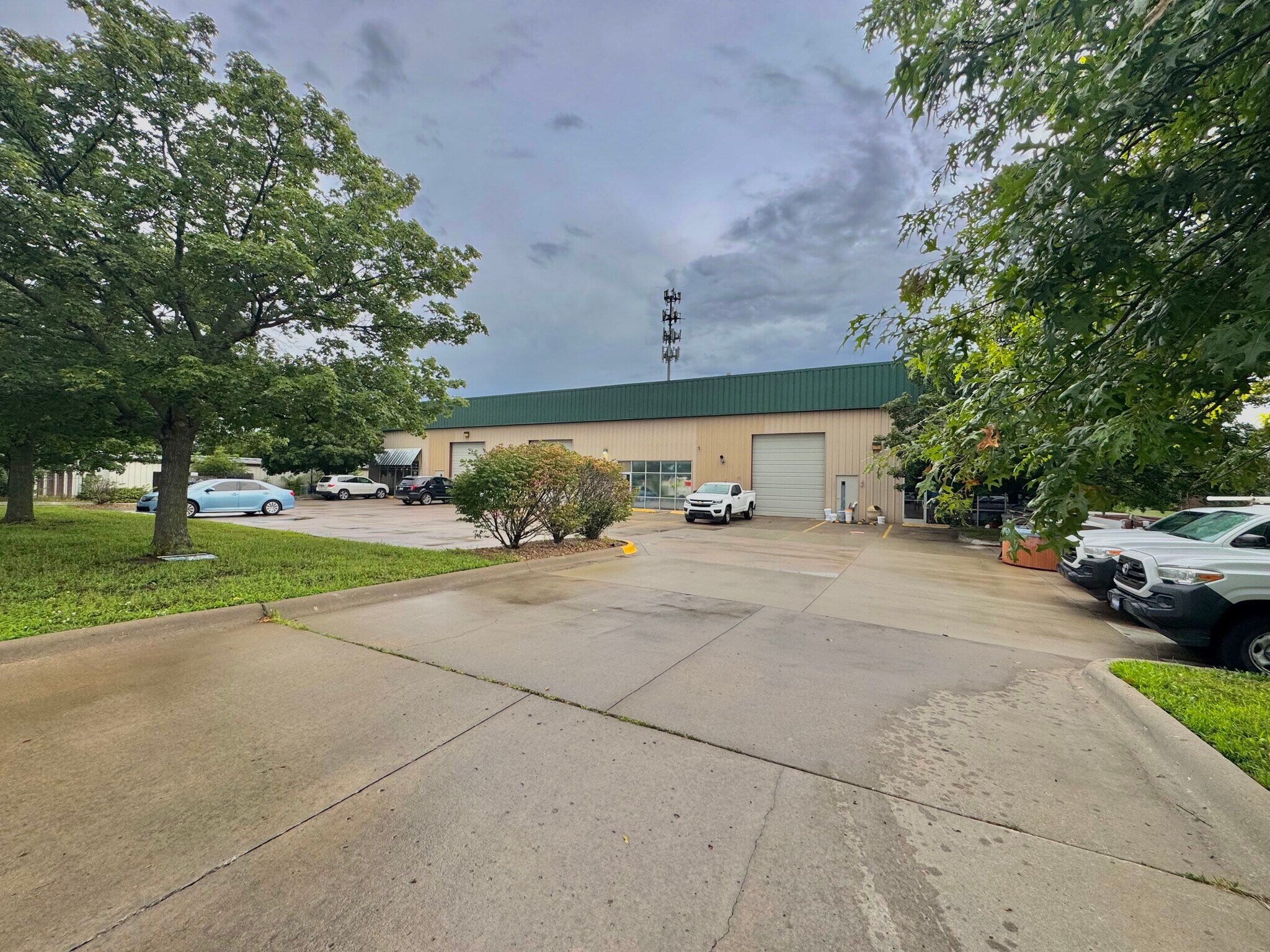 4910 Wakarusa Ct, Lawrence, KS for Rent