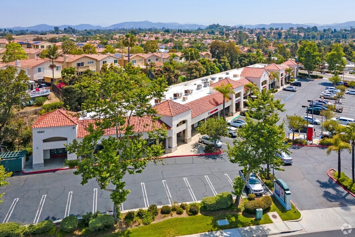 1580 S Melrose Dr, Vista, CA for Rent