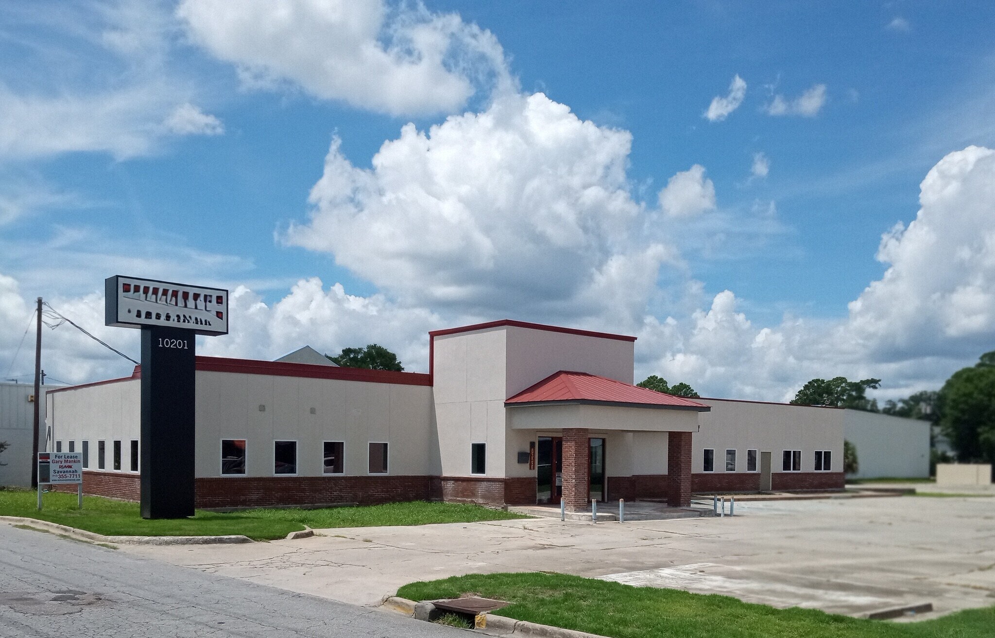 10201 Abercorn St, Savannah, GA for Rent