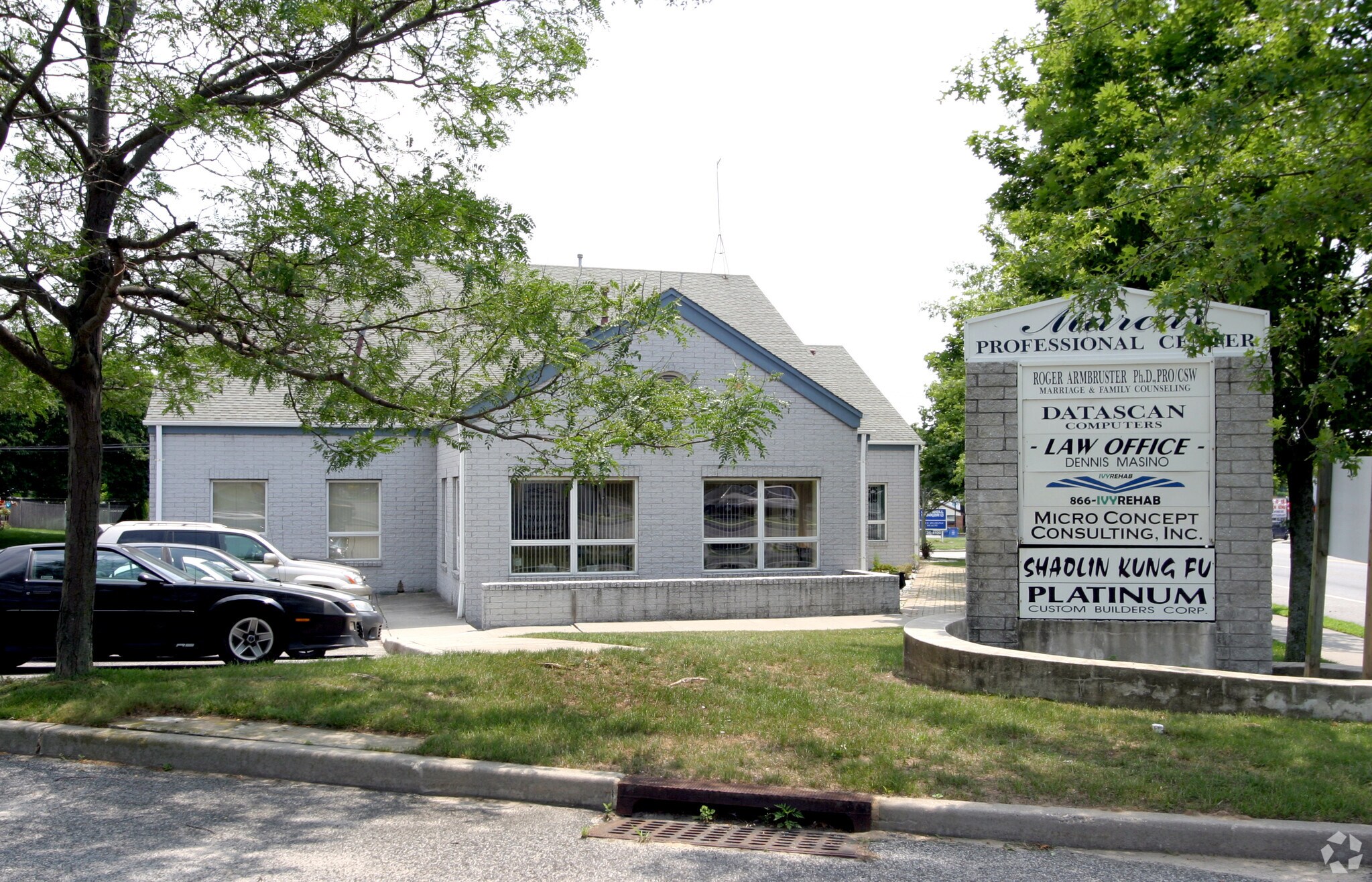 627 Horseblock Rd, Farmingville, NY for Sale