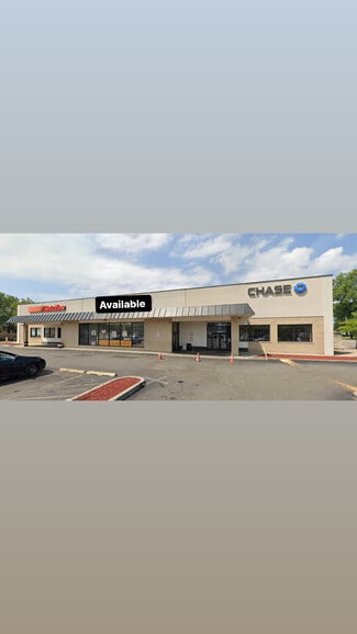 Chicago, IL Retail - 66 E 103rd St