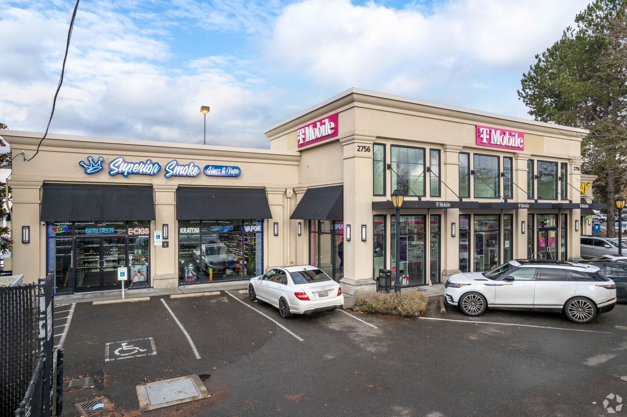 2756 NE 45th St, Seattle, WA for Rent