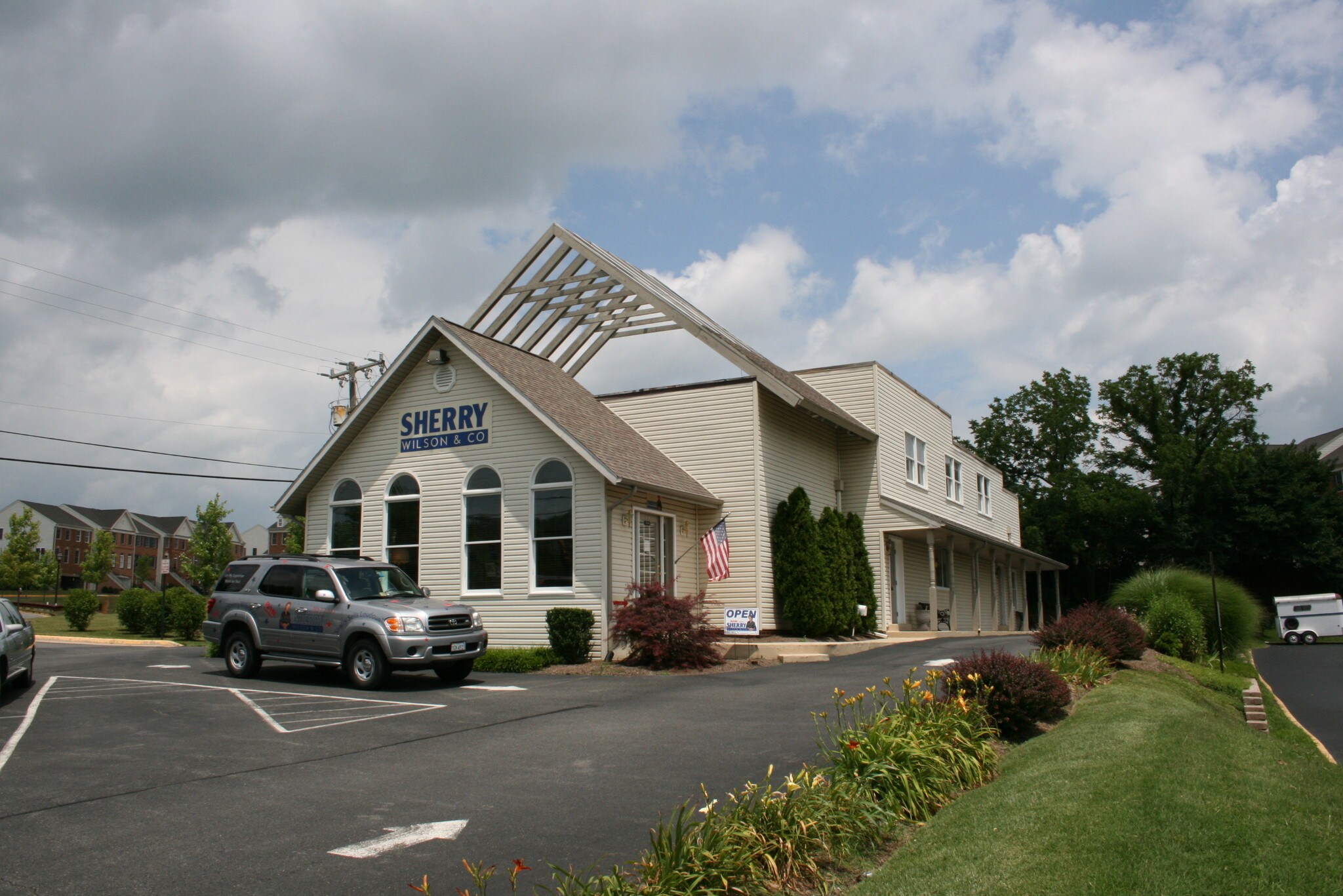 1021 E Main St, Purcellville, VA for Rent