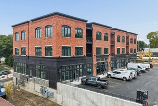 Geneva, IL Retail - 128 E State St
