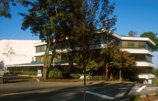 Portland, OR Office - 6420 S Macadam Ave