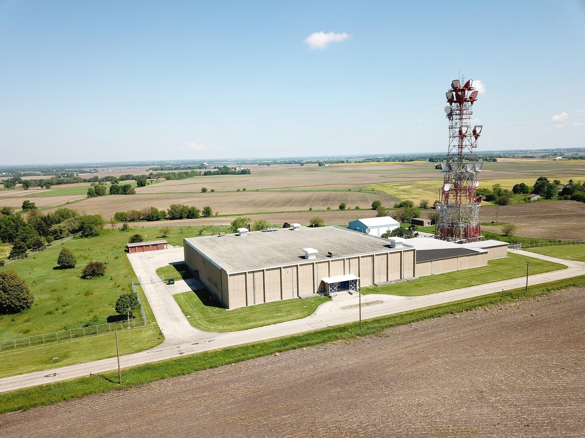 2869 N 3501st Rd, Seneca, IL for Sale