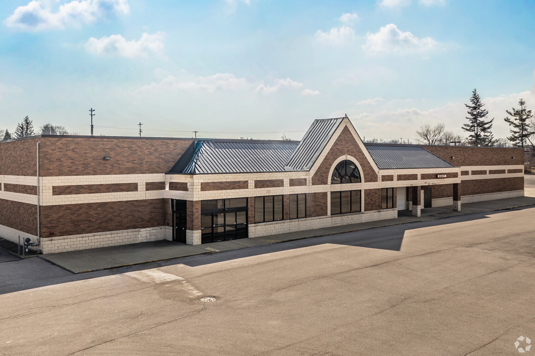 3201 N Ridge Rd E, Ashtabula, OH for Sale