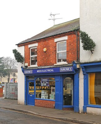 Bingham, NTT Retail - 5-5a Market St